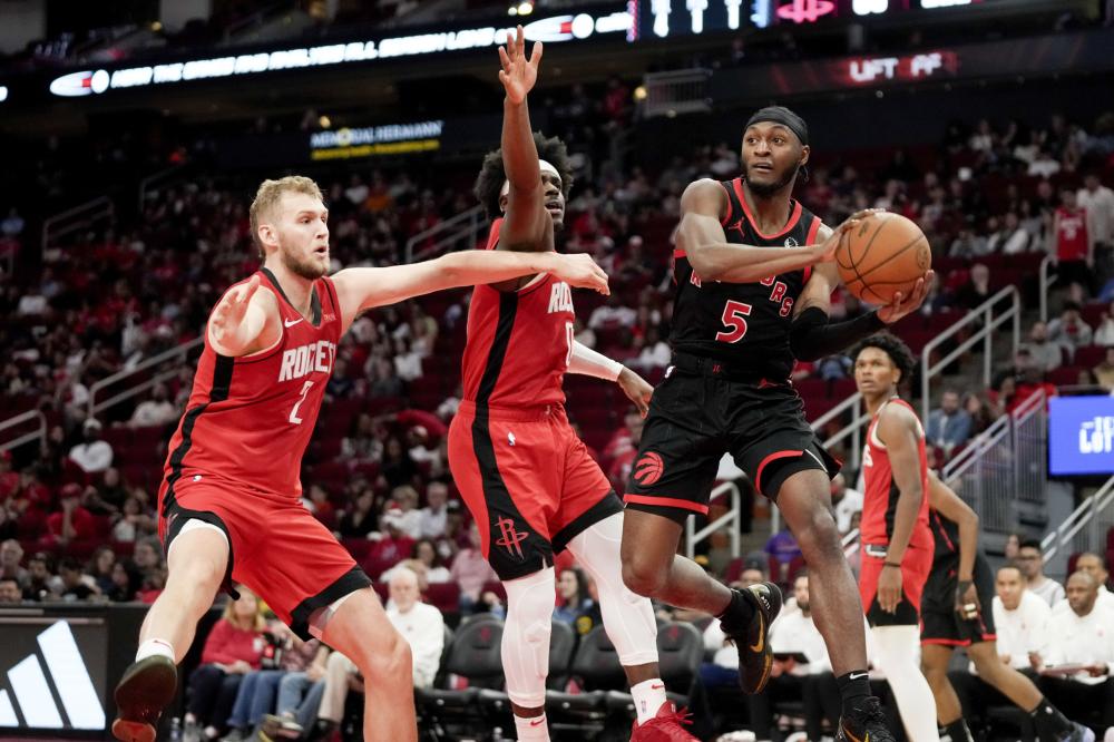 还包括中场 还包括中场