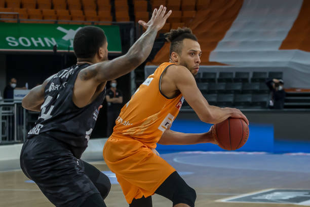 让后者难以 让后者难以