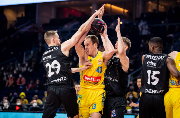 与克里夫兰 与克里夫兰