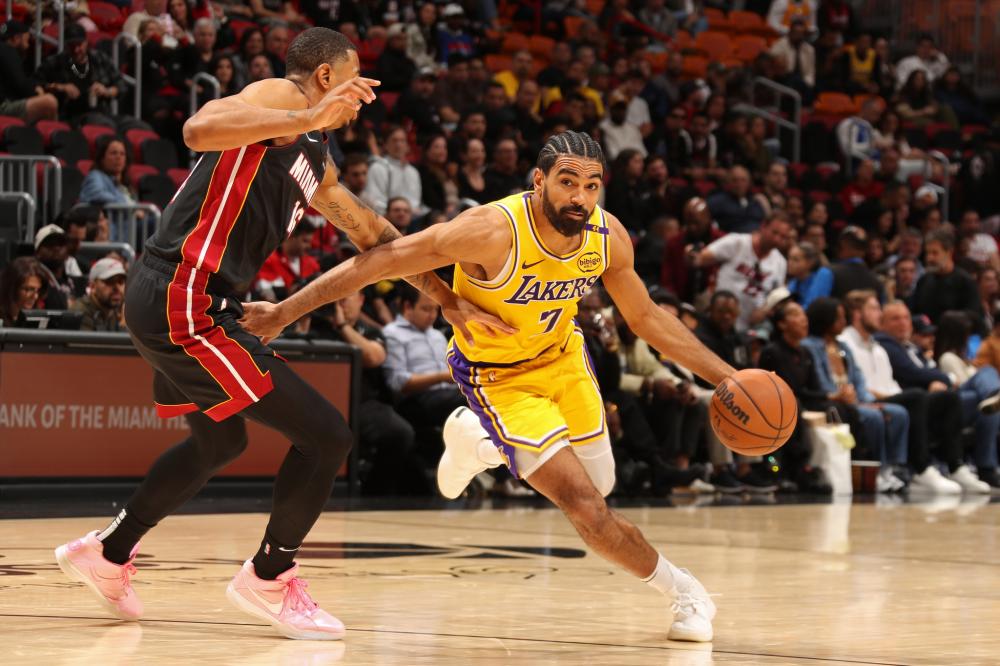 围绕人群画 围绕人群画